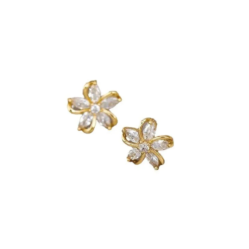 Dainty Flower Stud Earrings