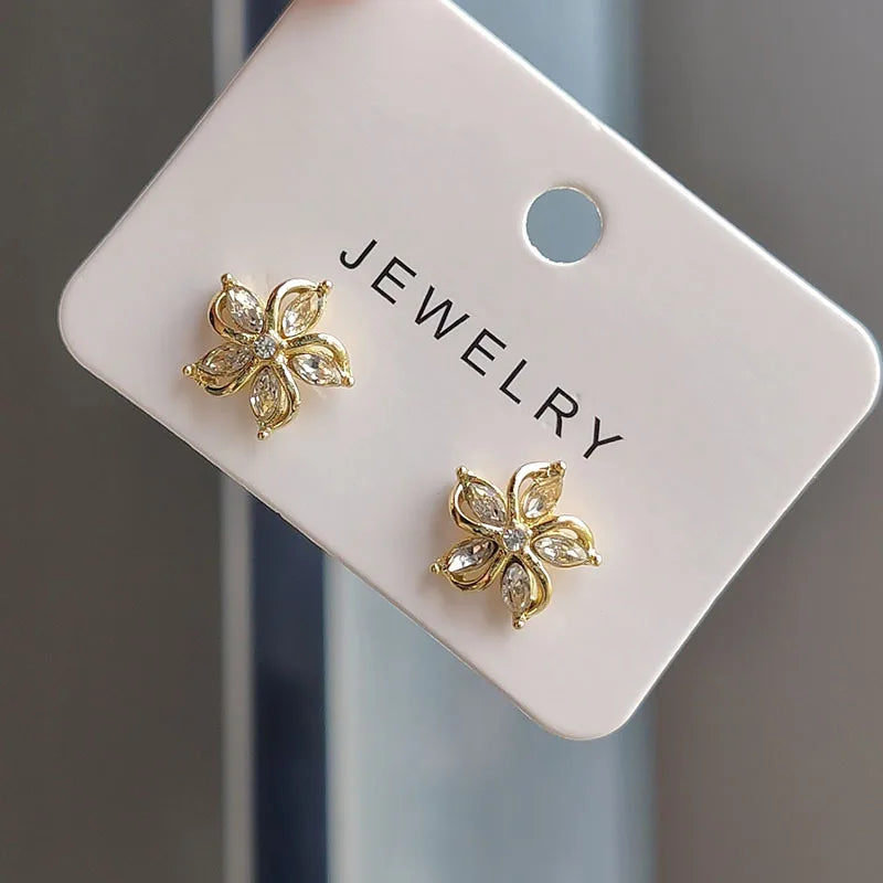 Dainty Flower Stud Earrings