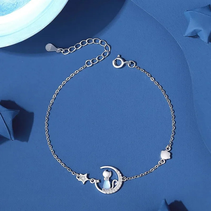 Moonlit Whiskers: Sterling Silver Cat & Crescent Bracelet