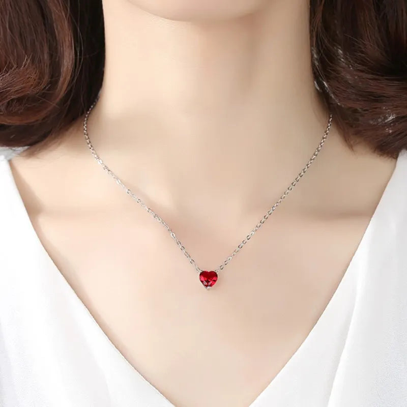 Retro Heart-Shaped Ruby Pendant Necklace