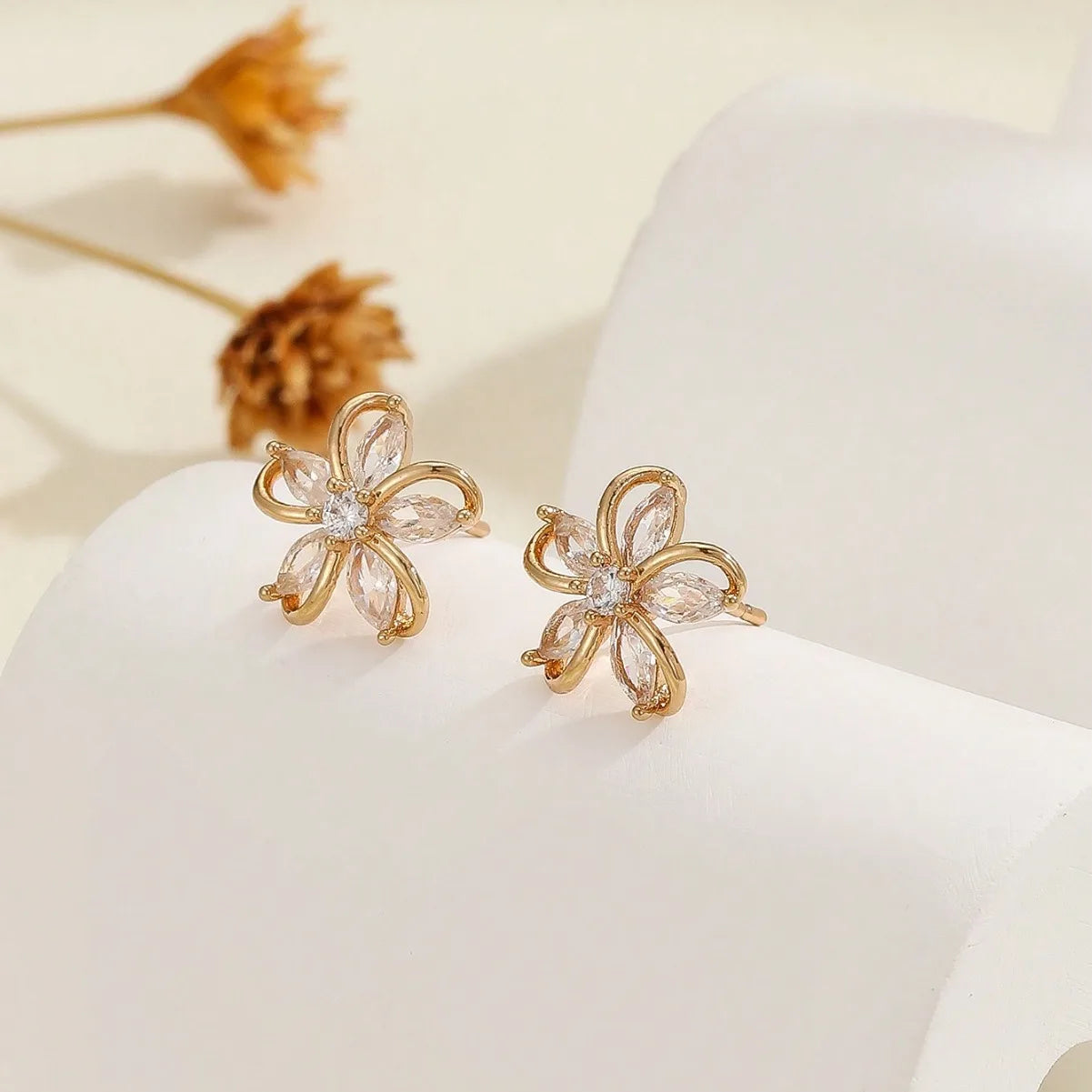 Dainty Flower Stud Earrings