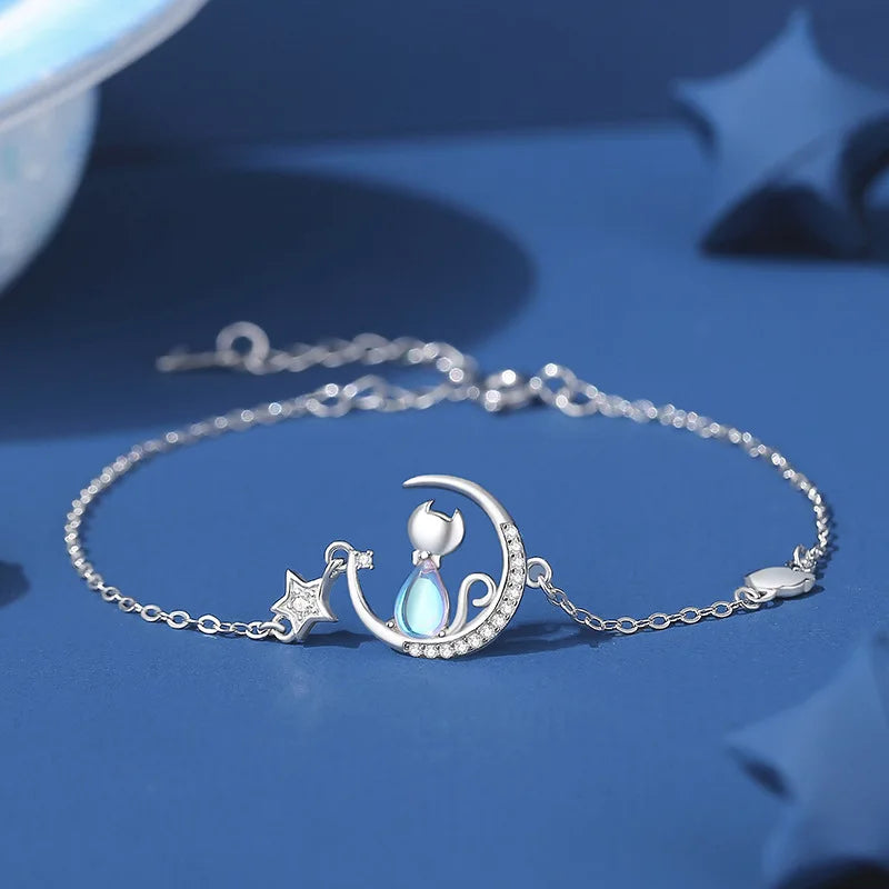 Moonlit Whiskers: Sterling Silver Cat & Crescent Bracelet