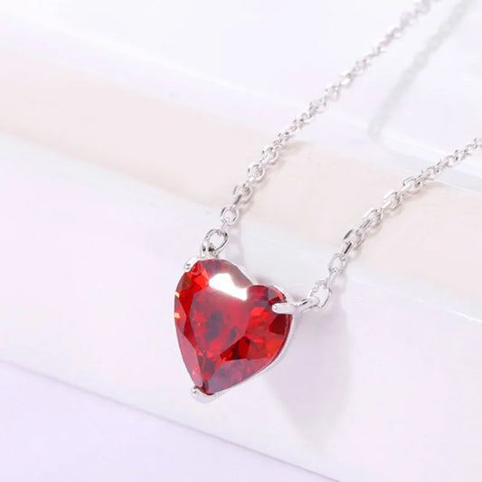 Retro Heart-Shaped Ruby Pendant Necklace